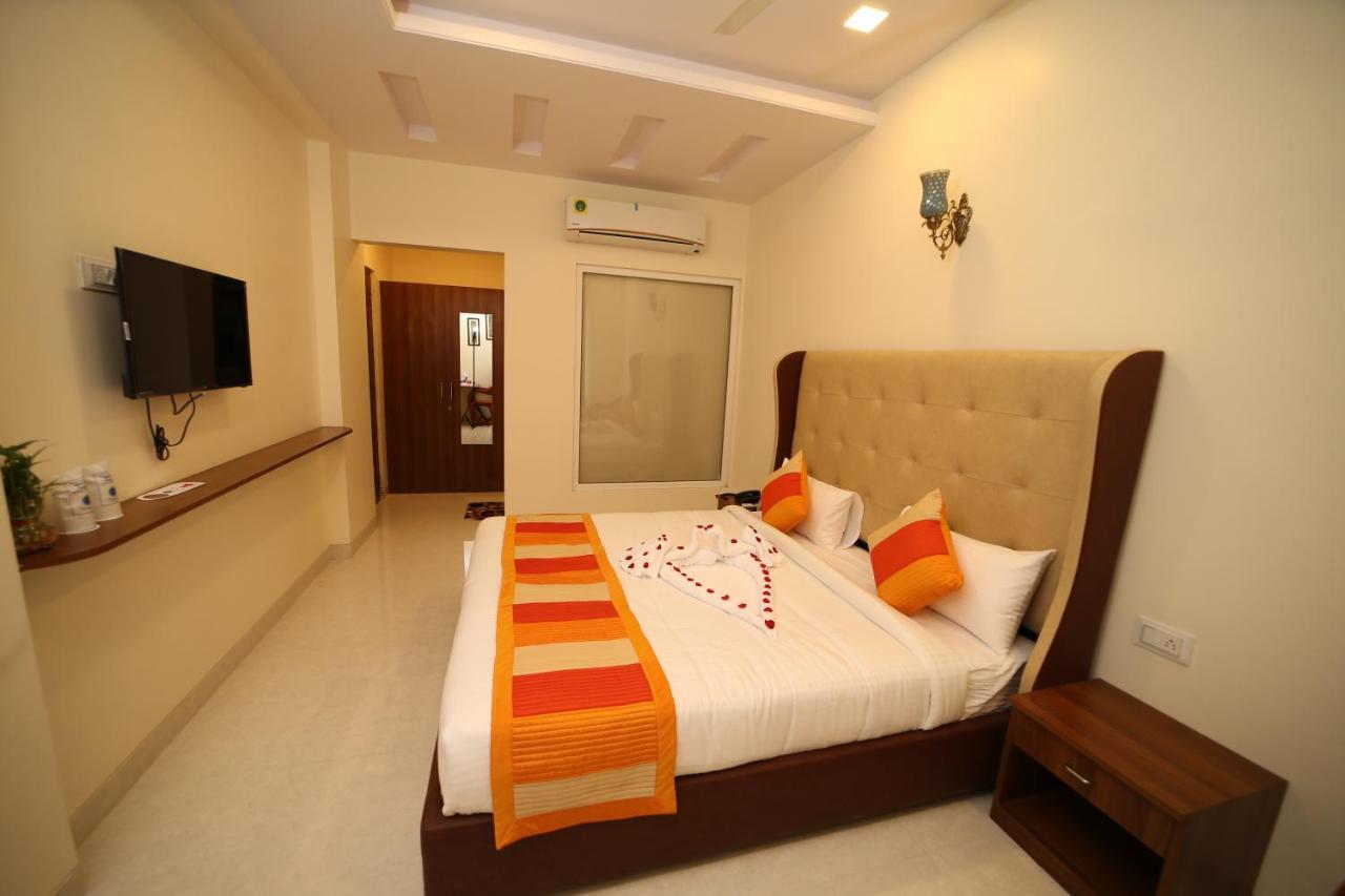 Hotel Myriad Inn Джайпур Екстериор снимка